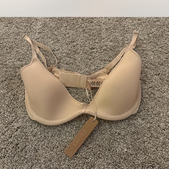 SKIMS Other - SKIMS Women's Tan Bra